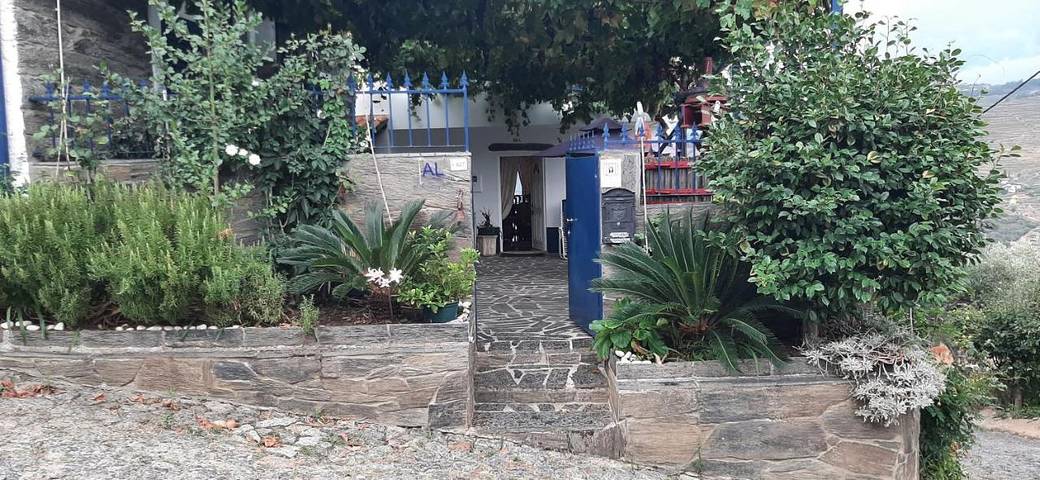 Location de vacances pour 6 personnes, avec jardin ainsi que vue sur le lac et vue à Pinhão - 3