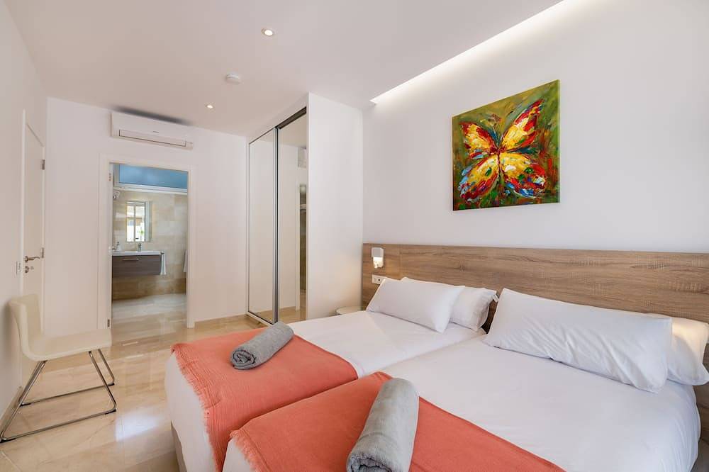 Villa Deluxe Suites Maspalomas con piscina privada y Wifi gratuito in Sonnenland, San Bartolomé de Tirajana