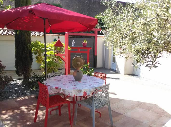 Gîte pour 4 personnes, avec terrasse et jardin