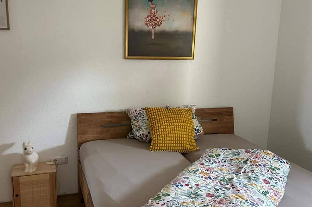 Ganze Wohnung, Apartment Gartenblick mit eigener Terrasse, Parkplatz und Wlan in Britzingen, Müllheim