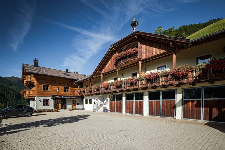 Ferienwohnung für 6 Personen, mit Balkon und Whirlpool sowie Garten und Sauna in Südtirol - 4