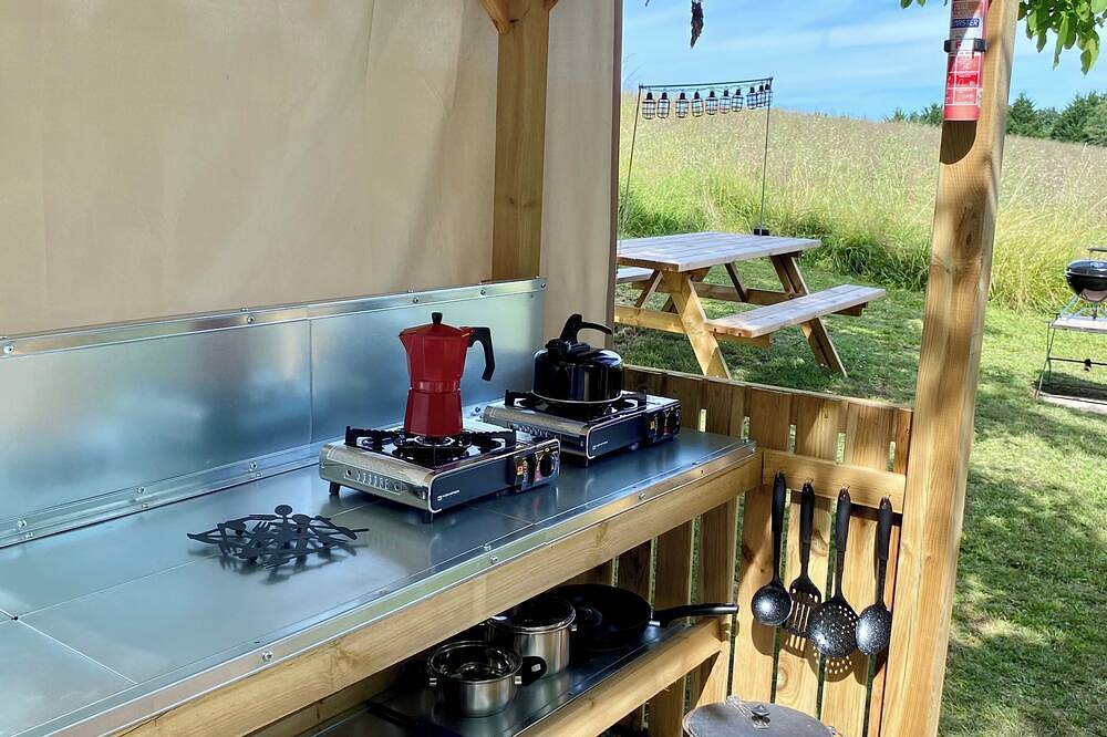 Walnut Tipi Tent @finders Keepers France. Adults Only Retreat. 13 Acres and Lake in Moncrabeau, Nérac region
