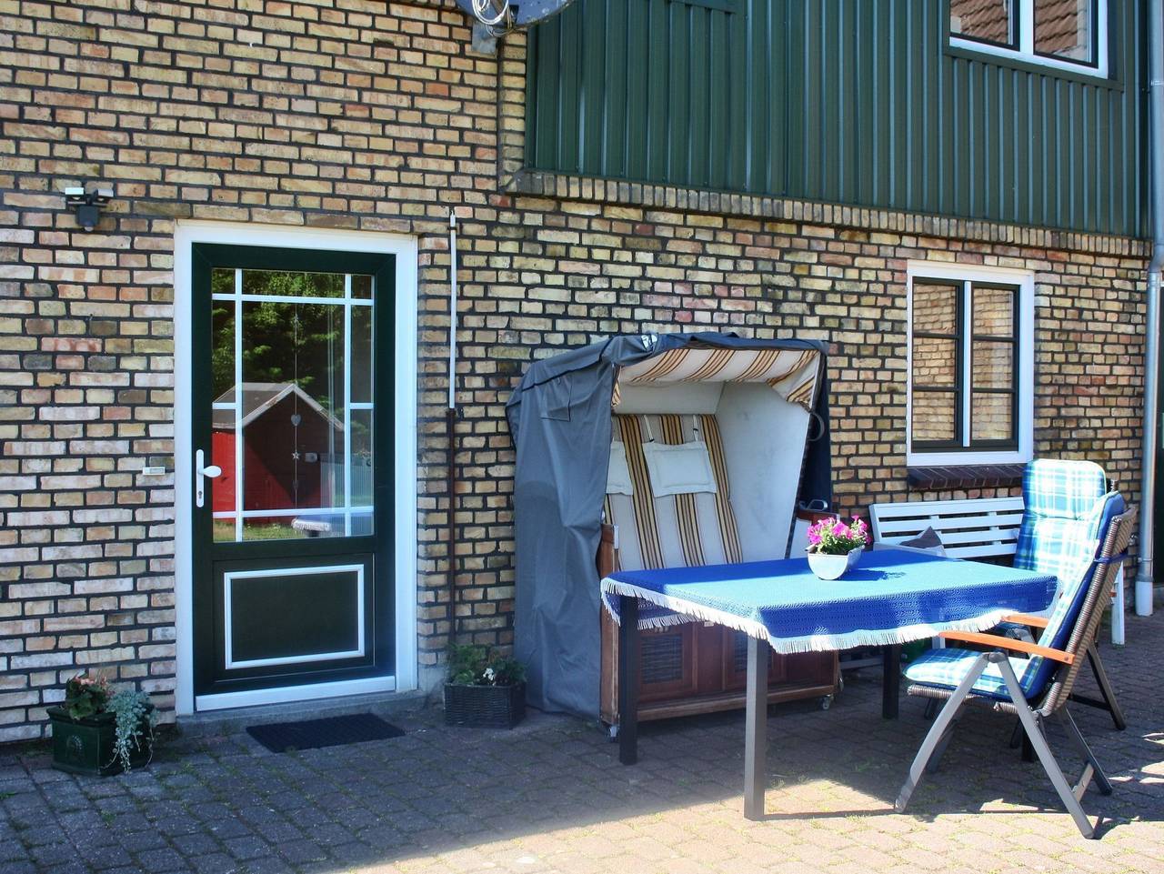 Ganze Ferienwohnung, Detjens: Fewo in ruhiger Lage mit Terrasse und Garten - Ferienwohnung Detjens in Ellingstedt, Haithabu