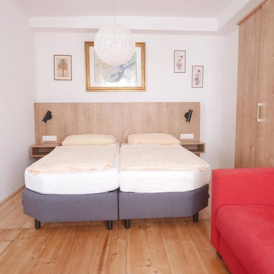 Ganze Wohnung, Appartement Katharina 2 Personen Hallein bei Salzburg in Göllstock, Hallein