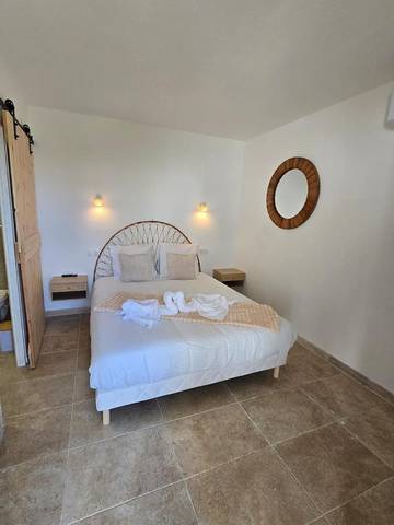 Chambre d’hôte pour 2 personnes, avec vue et balcon dans Parc naturel régional de Camargue