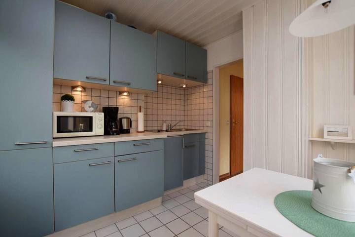 Ferienwohnung für 2 Personen, mit Terrasse und Garten in Rüdeheck