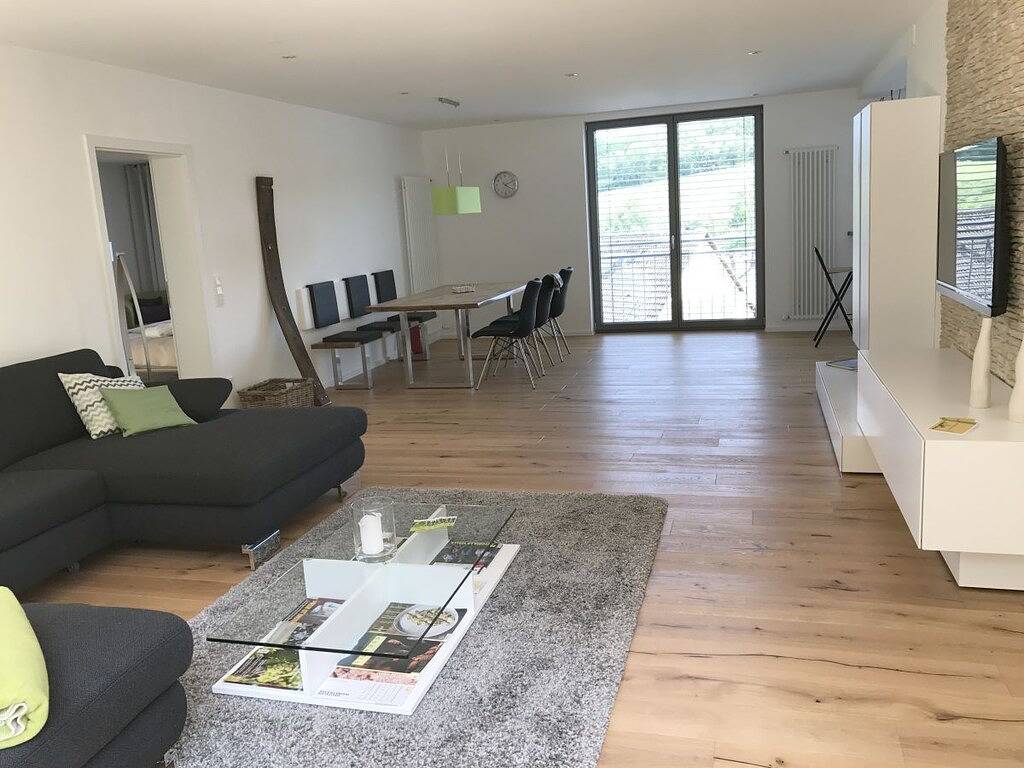 Ganze Wohnung, Wohnung in Pleisweiler-Oberhofen in Pleisweiler-Oberhofen, Südliche Weinstraße