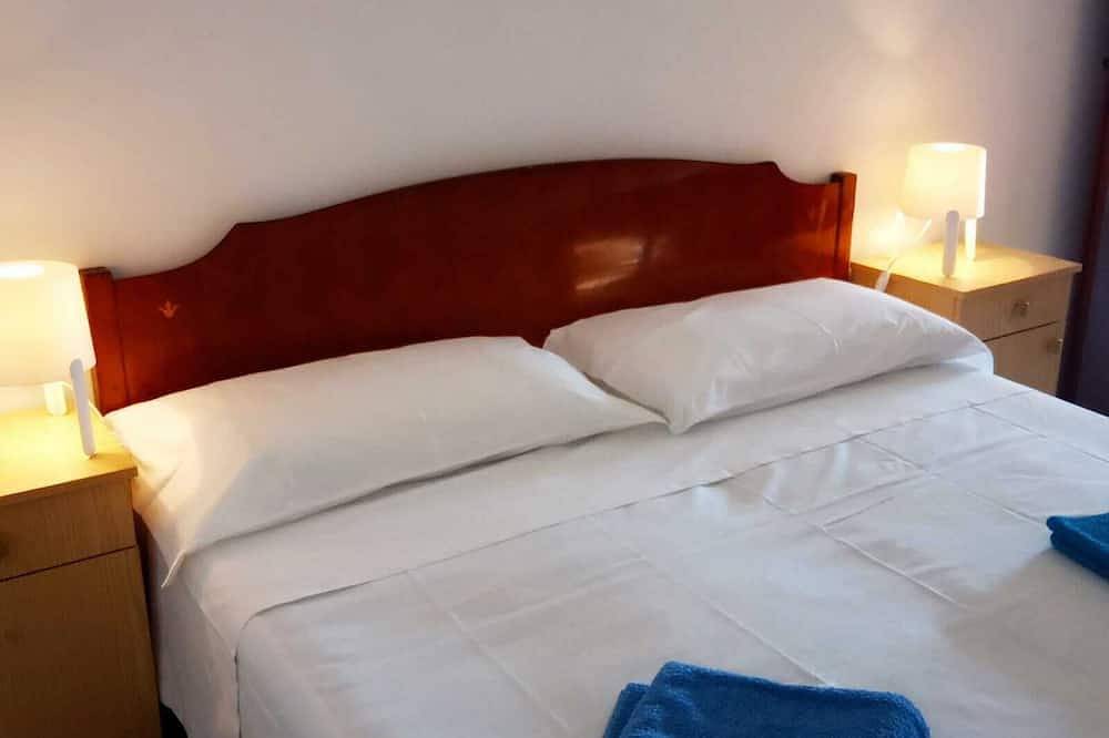 Ganze Wohnung, Aralia attic room in Noto und Umgebung, Syrakus Provinz