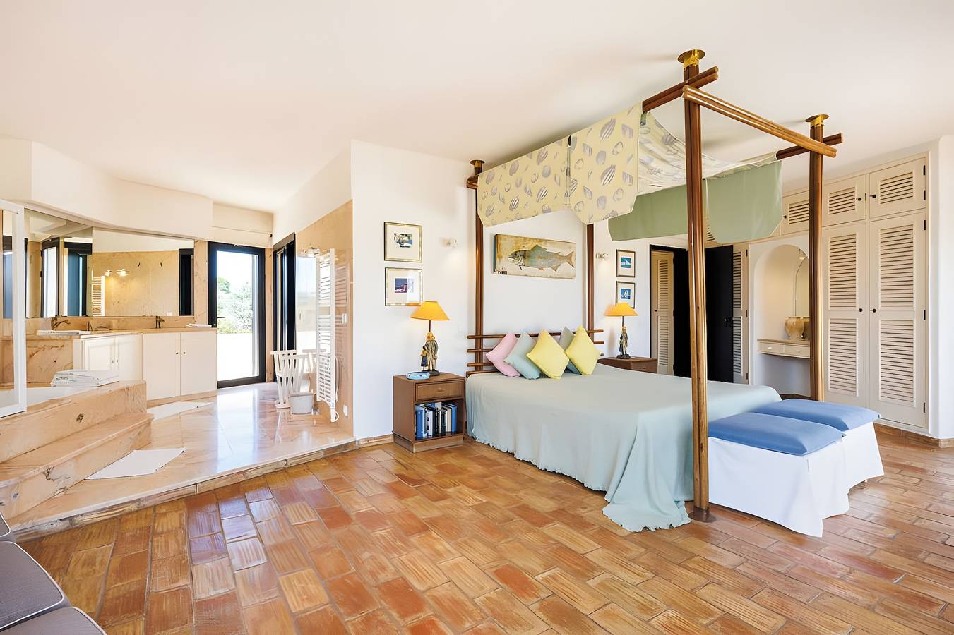 Villa lagoa azul benagil-carvoeiro piscina e campo da tennis privato in Carvoeiro, Lagoa
