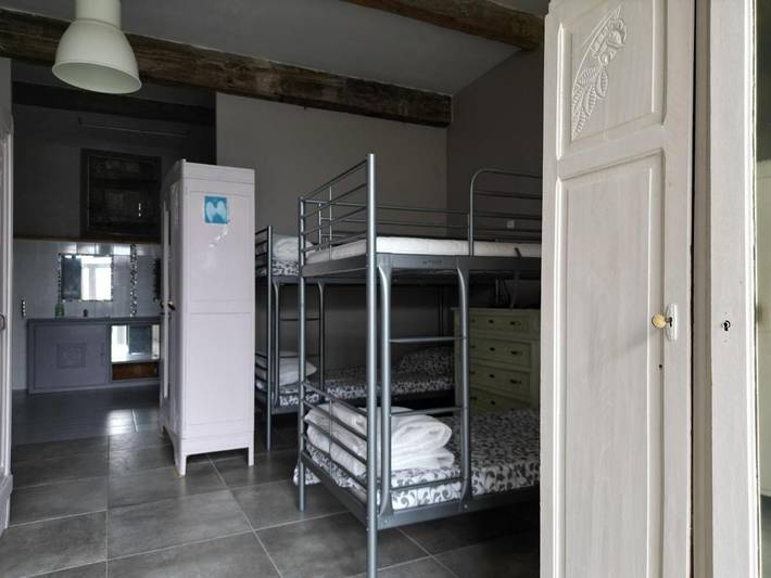 Location de vacances pour 12 personnes, avec piscine et terrasse ainsi que vue et jardin à Mas-Saintes-Puelles - 2