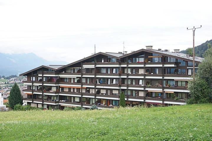 Ferienwohnung für 8 Personen, mit Pool und Terrasse sowie Sauna und Ausblick - 1