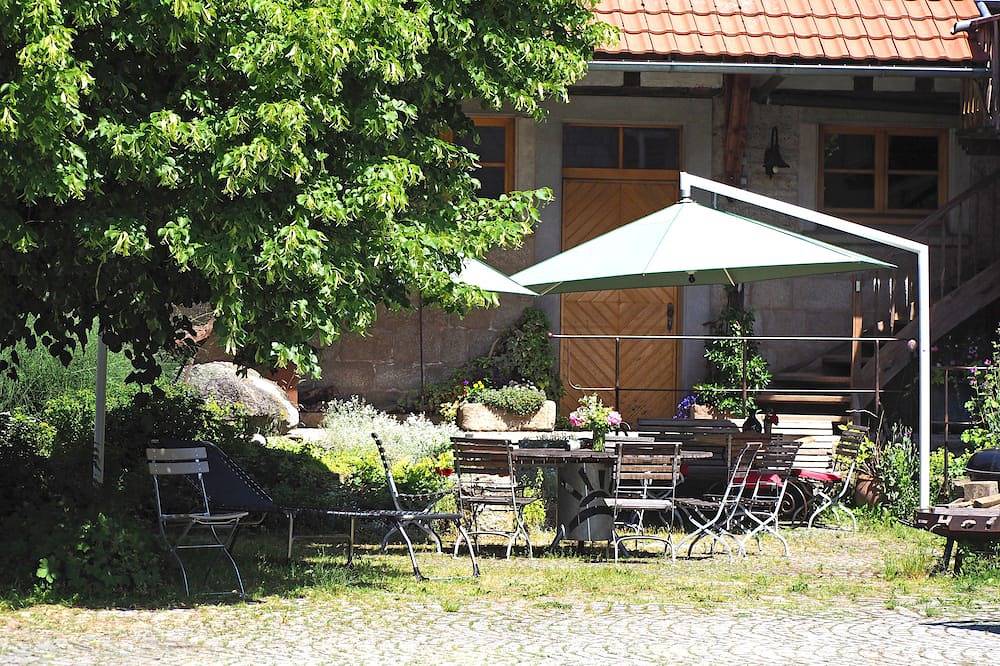 Ganze Wohnung, Ferienwohnung \"Hasennestle\" auf dem Bio-Bauernhof in Simmershofen, Taubertal