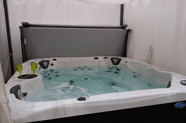 Ferienhaus für 10 Personen, mit Whirlpool und Garten in Colmar