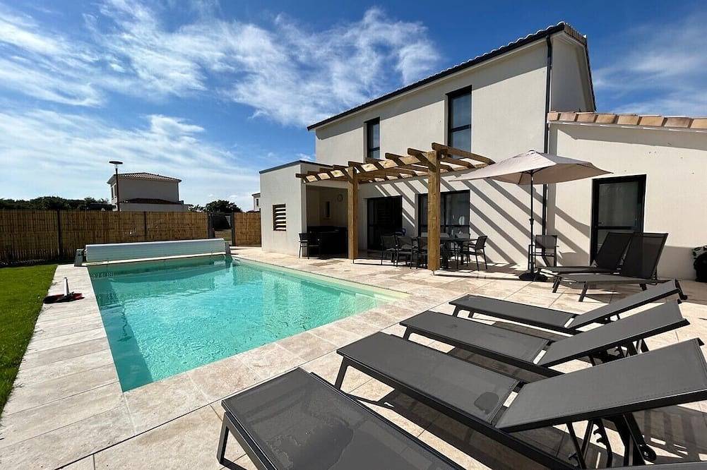 Villa 14 by Avecoeur in Saint-Augustin, Côte de Beauté