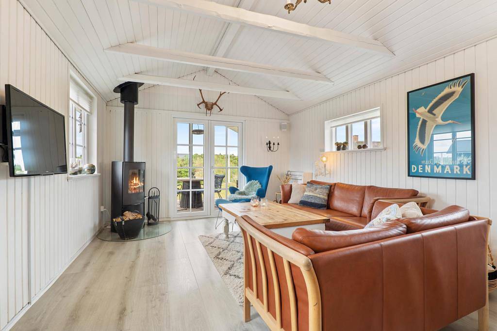 Well-maintained holiday home near beach with electric car charging point in Søndervig, Holmsland Klit