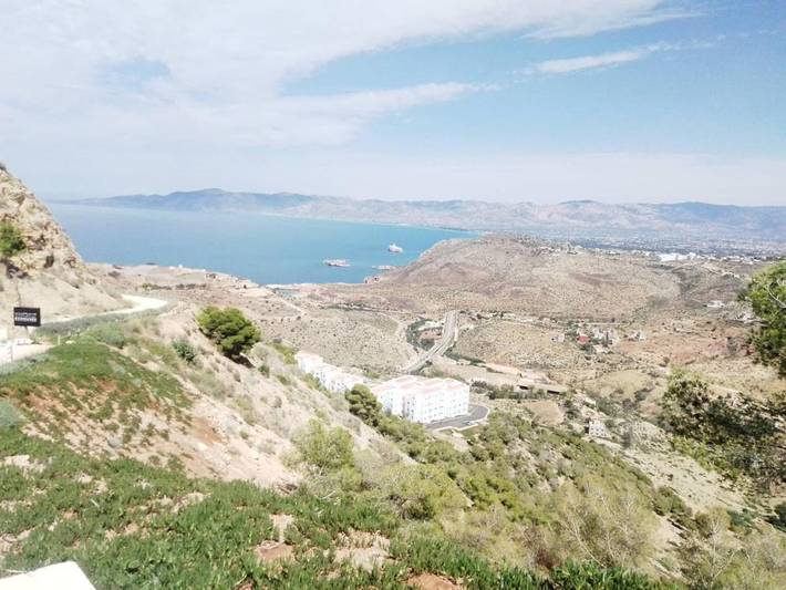 Villa pour 8 personnes, avec jardin ainsi que vue et terrasse