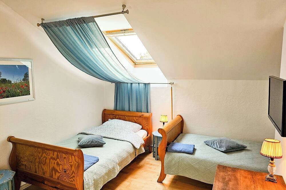 Ganze Wohnung, Ferienwohnung mit 4 Bädern und Panoramablick mitten in der Natur in Oberuckersee, Uckermark