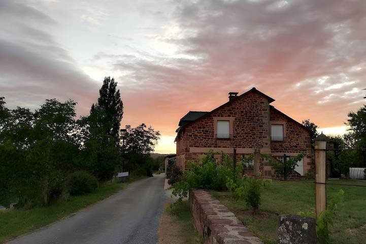 Chambre d’hôte pour 2 personnes, avec piscine et jardin