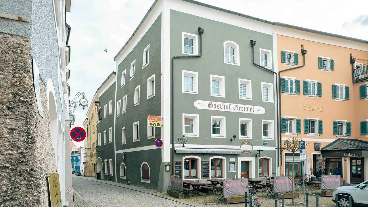 Mehrbettzimmer für 3 Personen in Laufen in Laufen, Rupertiwinkel