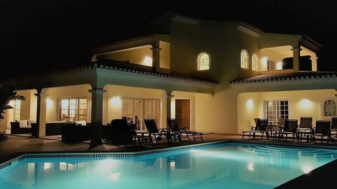 Villa for 10 people with balcony in Montes de Alvor, Alvor