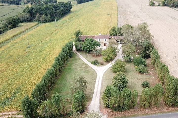 Location de vacances pour 2 personnes, avec jardin, animaux acceptés à Saint-Médard (Gers)