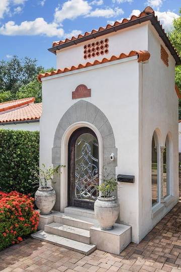 Vacation Home for 10 Guests in Tampa, Tampa Bay, Picture 4