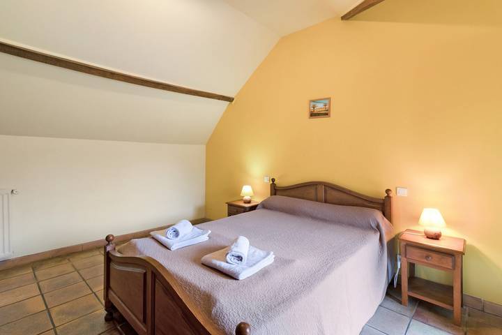 Chambre d’hôte pour 4 personnes, avec jardin et bassin pour enfant, adapté aux familles