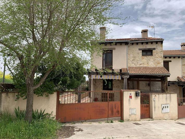 Apartamento para 8 personas, con vistas y jardín en Sepúlveda