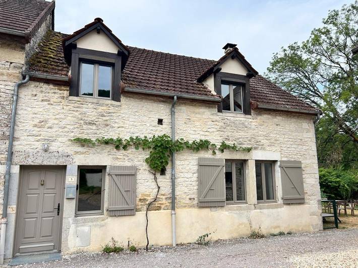 Location de vacances pour 4 personnes, avec Jardin à Lusigny-sur-Ouche