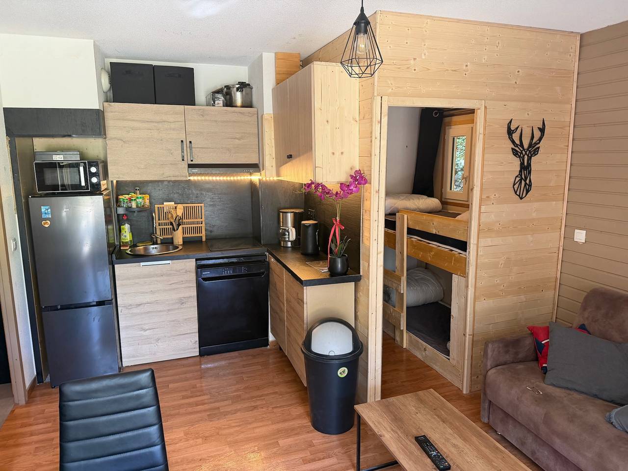 Ganze Wohnung, Appartement 'Spa Fleures D'Orelle' mit Bergblick, privater Terrasse und Wlan in Orelle, Vanoise-Massiv