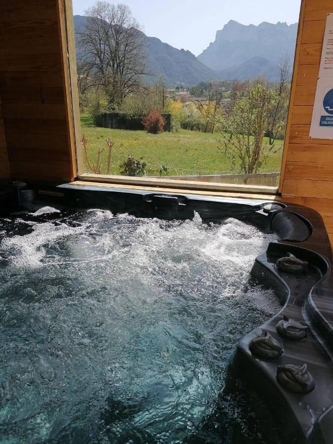 Deluxe Double Room in Mirabel-et-Blacons, Région de Die