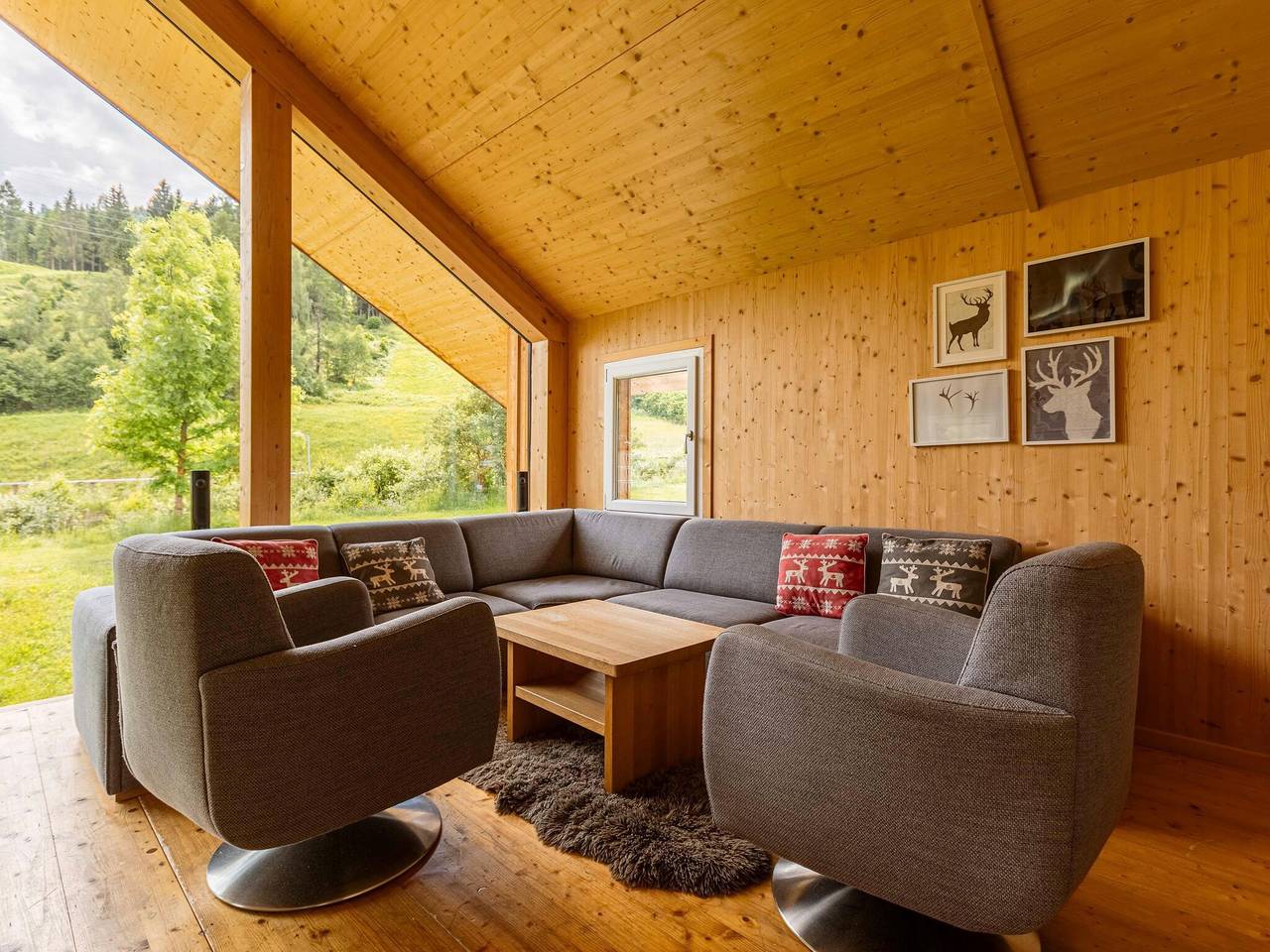 Ansprechendes Chalet mit Infrarotsauna und Außenjacuzzi in St. Georgen ob Murau, Sankt Georgen am Kreischberg