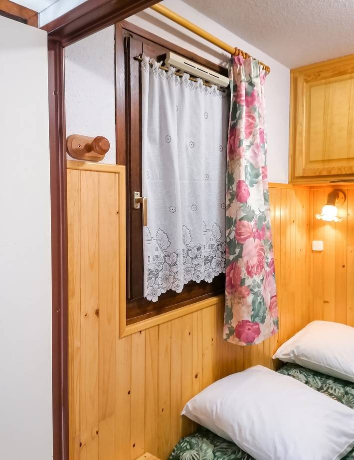 Entire apartment, Cozy apartment in Mont-Saxonnex 25m² with balcony in Mont-Saxonnex, Bonneville region
