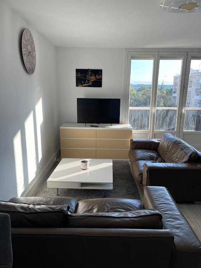 Appartement de vacances entier, Kp Home in Chilly-Mazarin, Essonne