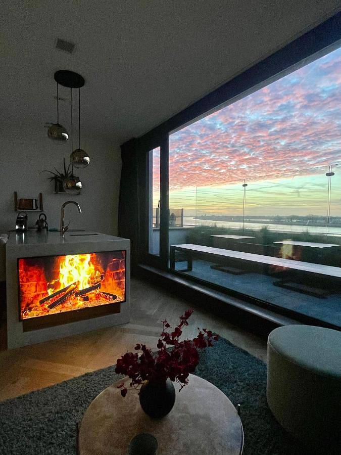 Loft voor 2 personen, with balkon and uitzicht as well as uitzicht op het meer in Antwerpen