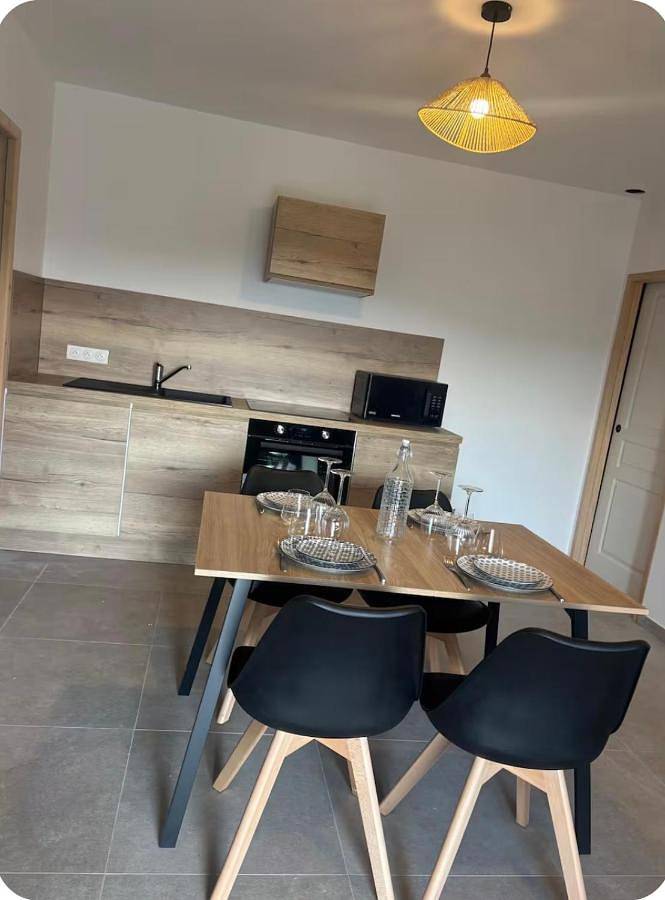 Appartement entier, Appartement Rez de jardin entre mer et montagne in Arbellara, Arrondissement de Sartène