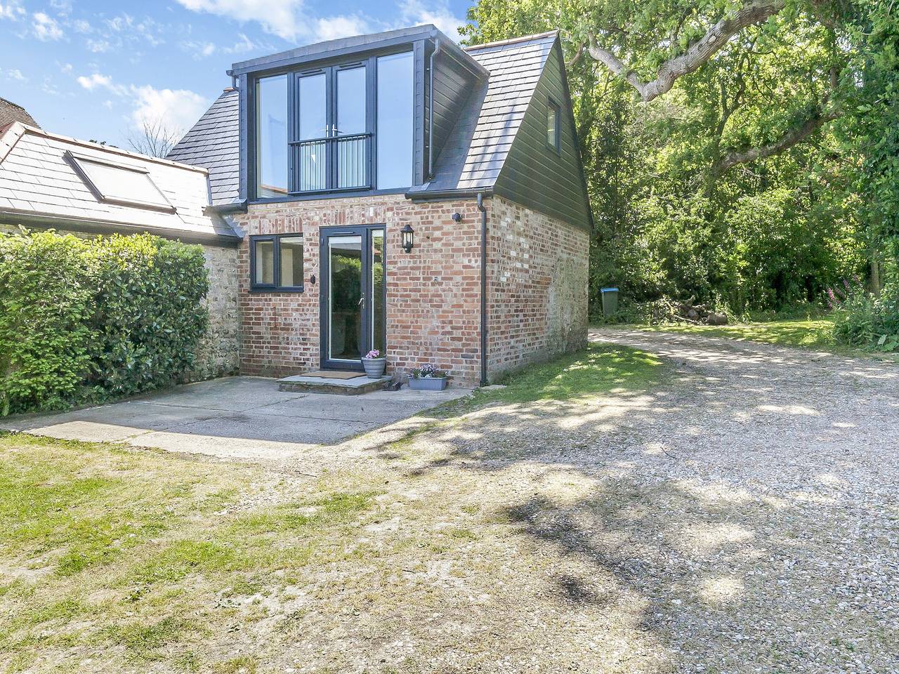 South Wood Lodge in Walberton, South Downs