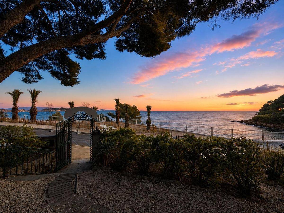 Hotel Vtf Clairefont - Bandol in Bandol, Côte méditerranéenne (France)
