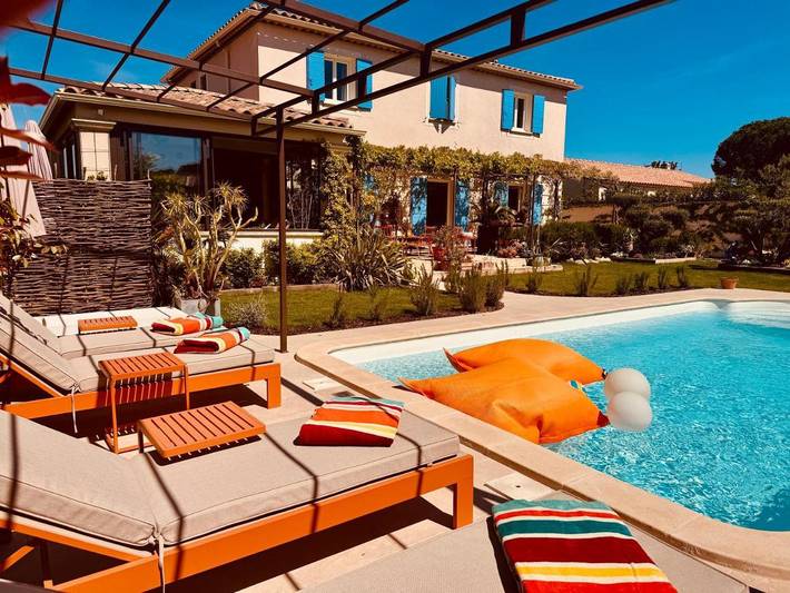 Chambre d’hôte pour 2 personnes, avec vue et piscine ainsi que terrasse et jardin à Plan-d'Orgon - 4