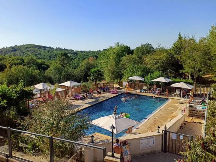 Camping pour 6 personnes, avec Bassin pour enfant et Piscine à Le Bugue