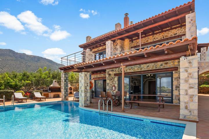 Villa für 6 Personen, mit Garten und Meerblick sowie Pool, kinderfreundlich in Chania und Umgebung - 2
