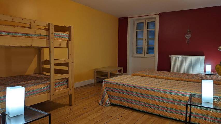 Hôtel pour 4 personnes, avec terrasse à Saint-Nizier-d'Azergues - 3