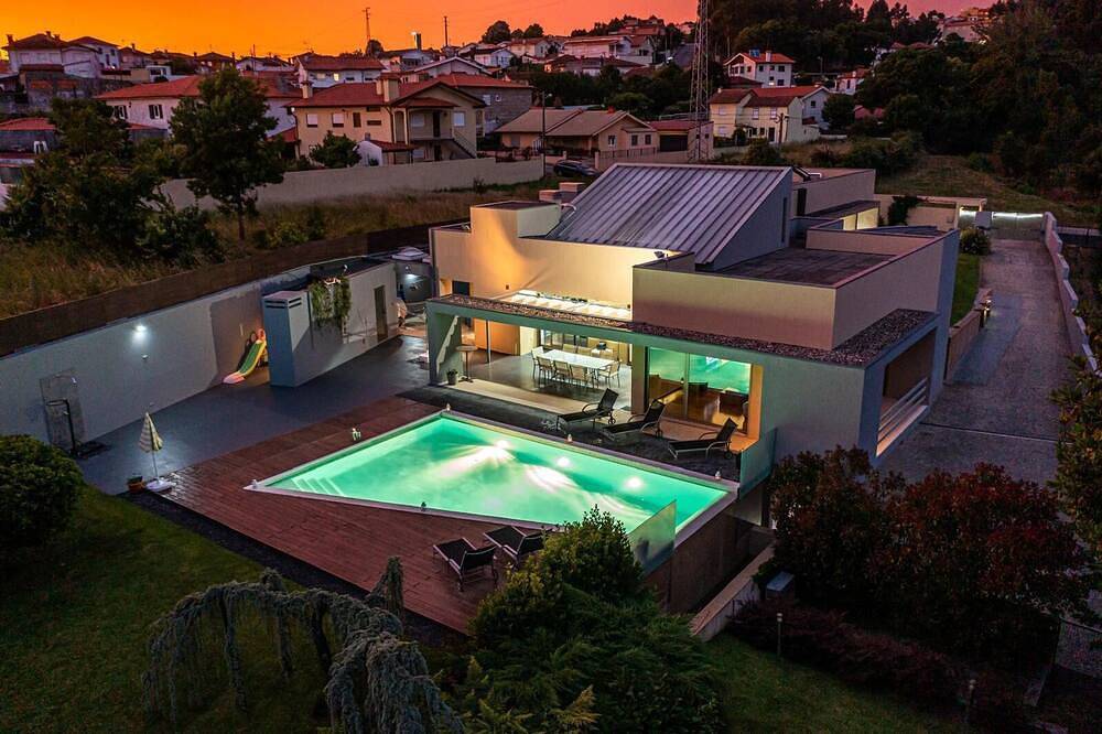 Casa vacanza a Escapães a partire da 551€ a notte