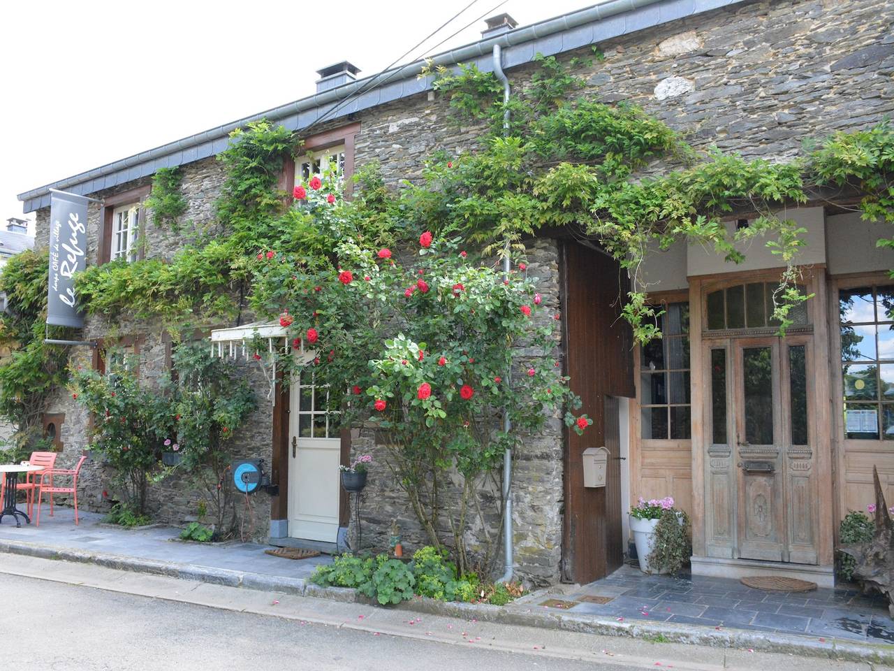 Holiday Home in Bièvre with Terrace in Bièvre, Region Namur