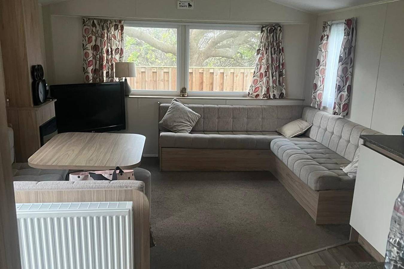 3 Bed Caravan - Sleeps 6 - Pets - 5 min to Beach in Towyn, Conwy und Umgebung