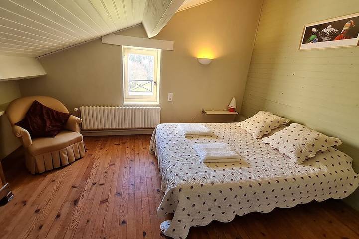 Gîte pour 4 personnes, avec piscine ainsi que terrasse et jardin à Lafrançaise - 3