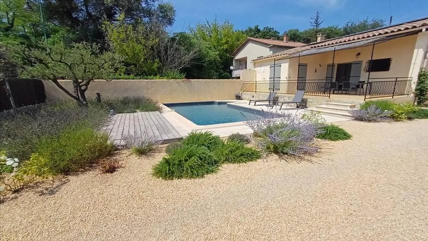 Vakantiehuis voor 5 personen, met tuin en zwembad in Vaison-la-Romaine