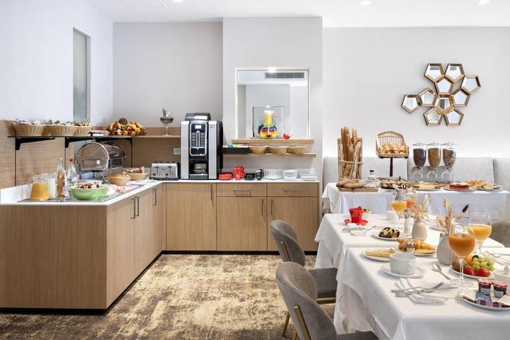 Hôtel pour 2 personnes, avec terrasse, animaux acceptés dans Grotte de Massabielle - 2