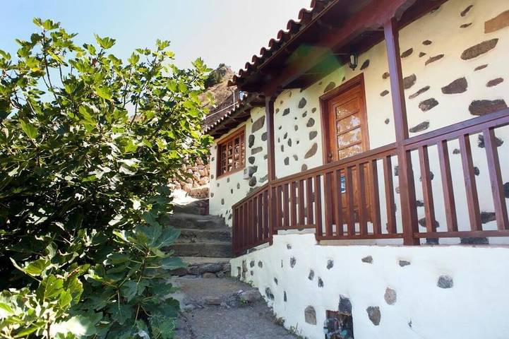 Gîte pour 3 personnes, avec terrasse - 1