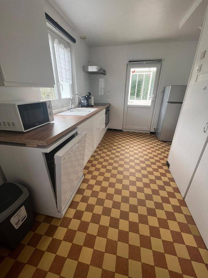 Two-Bedroom House in Toury (Eure-et-Loir), Région de Chartres